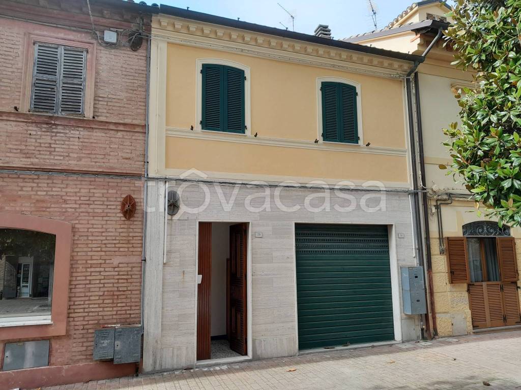 Casa Indipendente in vendita a Mondolfo via Camillo Benso di Cavour