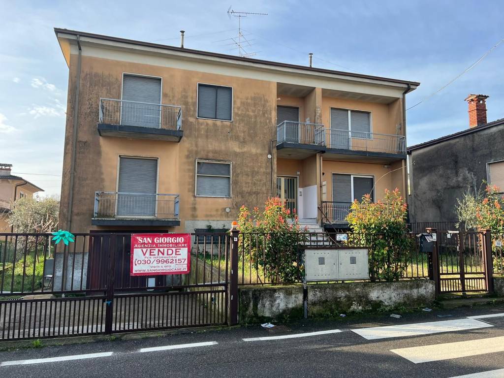 Casa Indipendente in vendita a Montichiari via Bassa