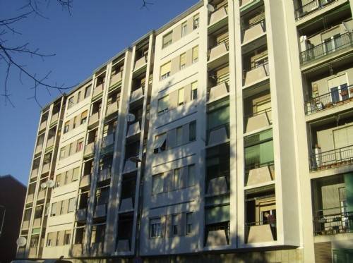 Appartamento in vendita a Milano piazza Tirana, 13