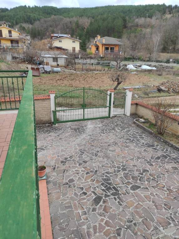Villa Bifamiliare in in vendita da privato a L'Aquila via Pretara