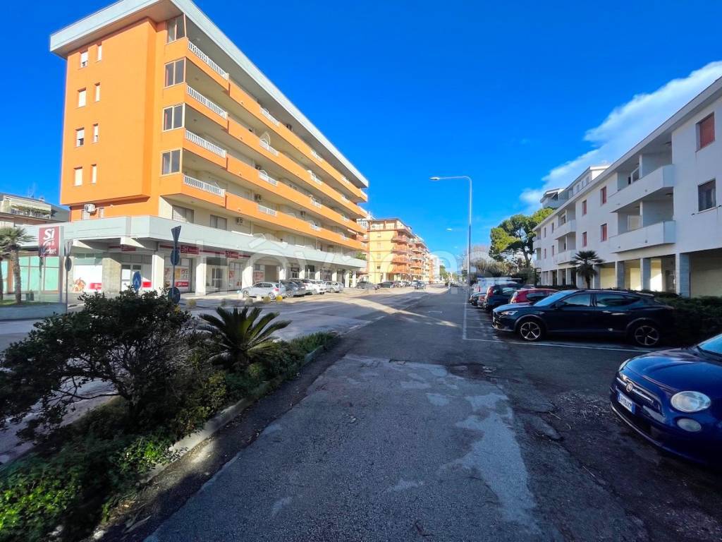 Appartamento in vendita a Porto Recanati viale Europa, 25