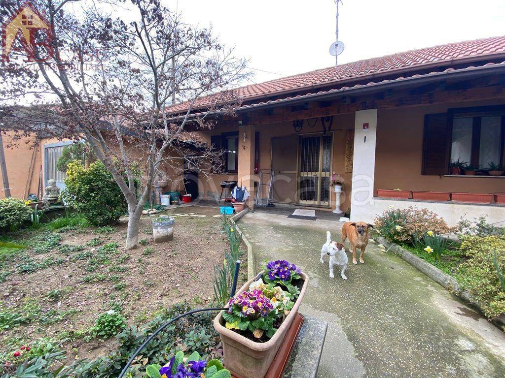 Villa Bifamiliare in vendita a Vigevano corso genova