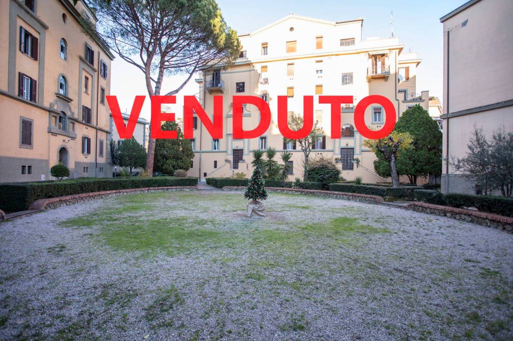 Appartamento in vendita a Roma via della farnesina, 52