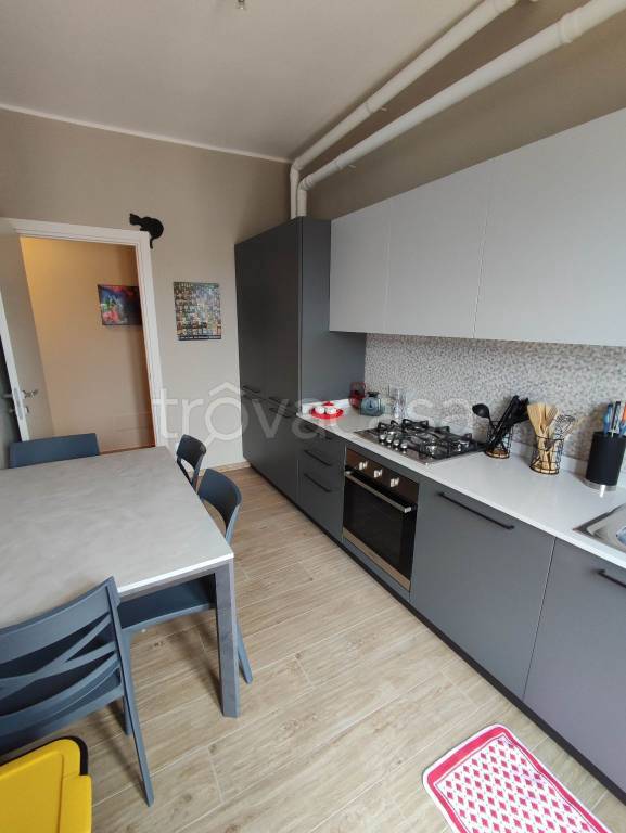 Appartamento in in vendita da privato a Pavia viale Torquato Tasso, 34