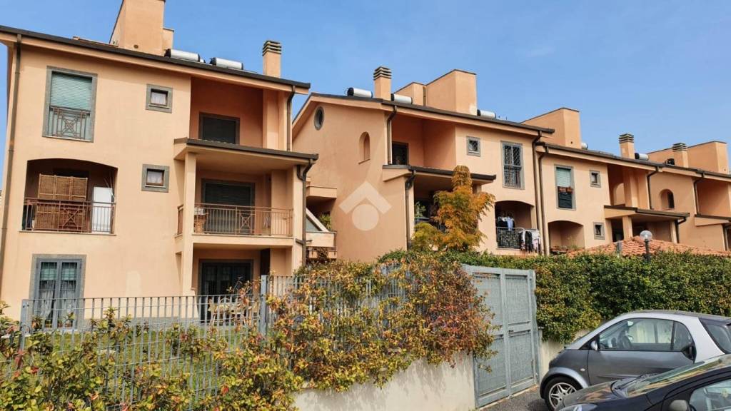 Appartamento in vendita a Roma via alberto tallone, 107