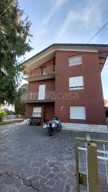 Villa in vendita a Cesena via Carlo Emilio Gadda
