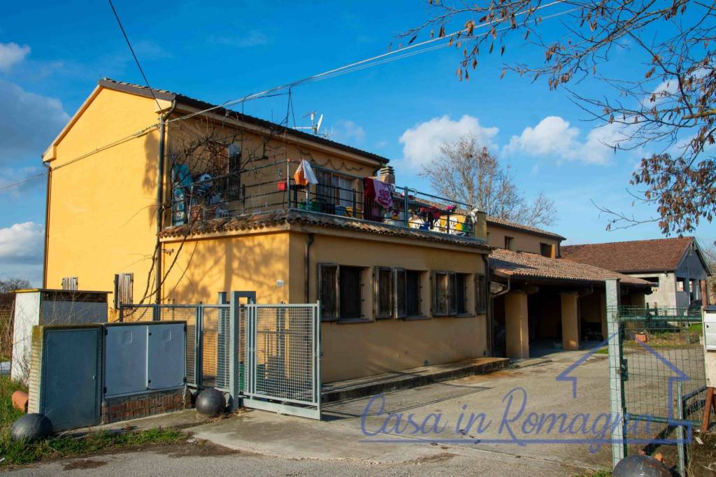 Villa Bifamiliare in vendita a Santarcangelo di Romagna via Zanni