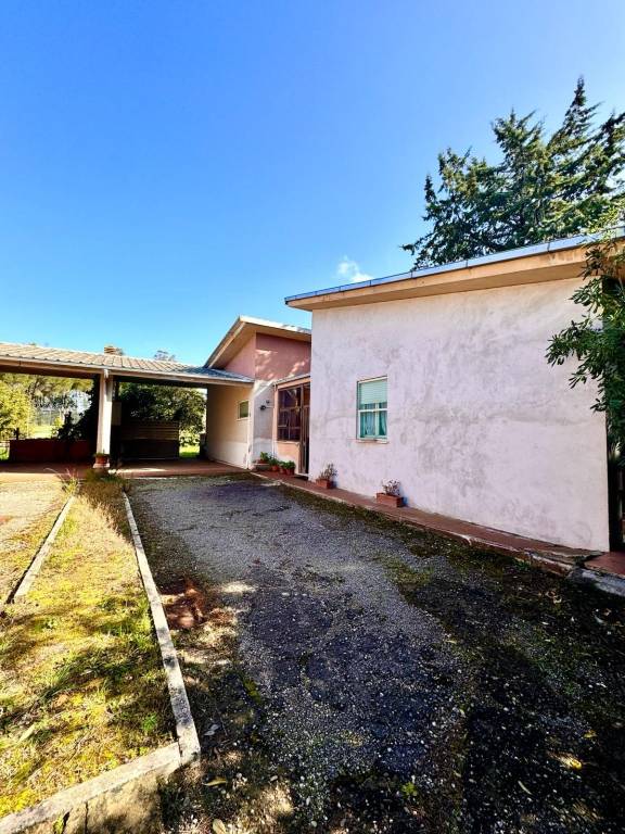Villa in vendita a Civitavecchia via Tirso, 1