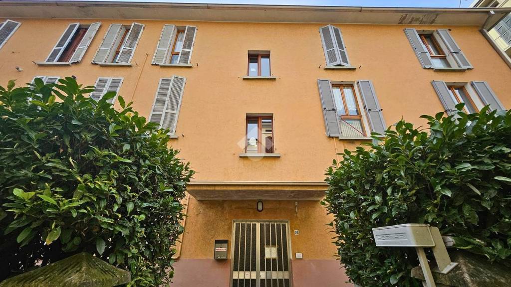 Appartamento in vendita a Parma via Emilia Est, 55