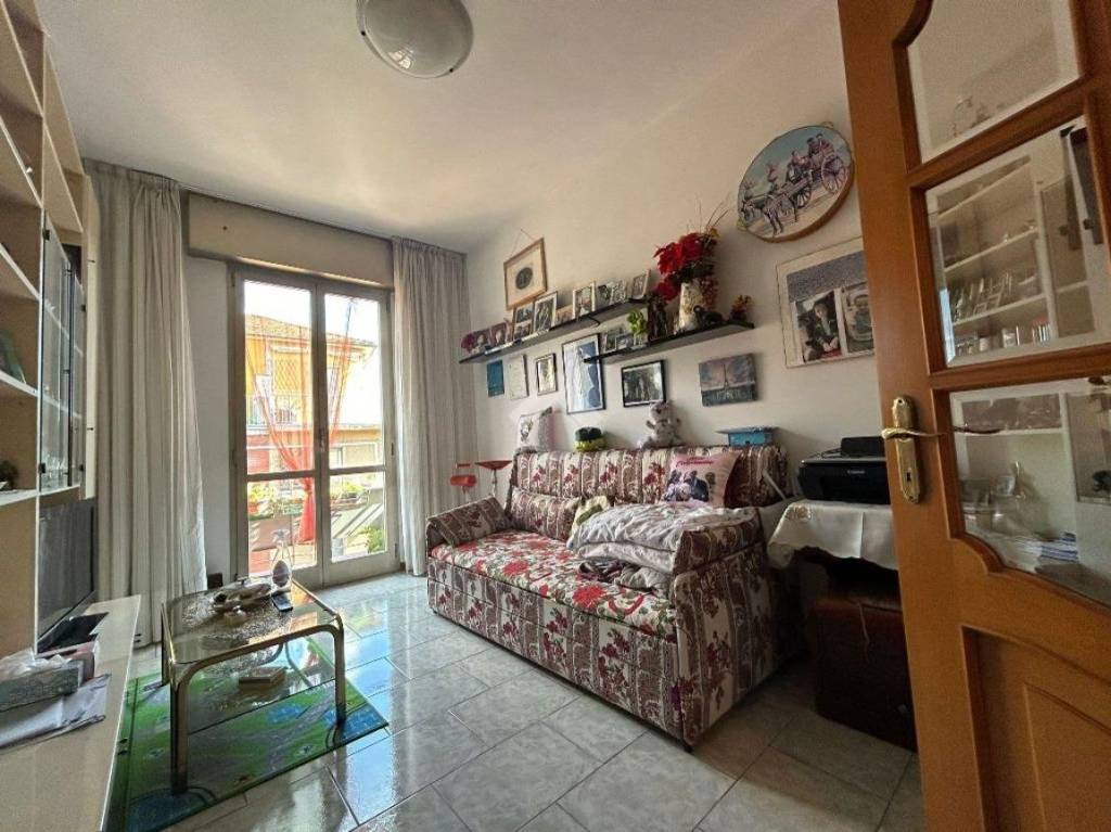 Appartamento in vendita a Bologna via Riva di Reno