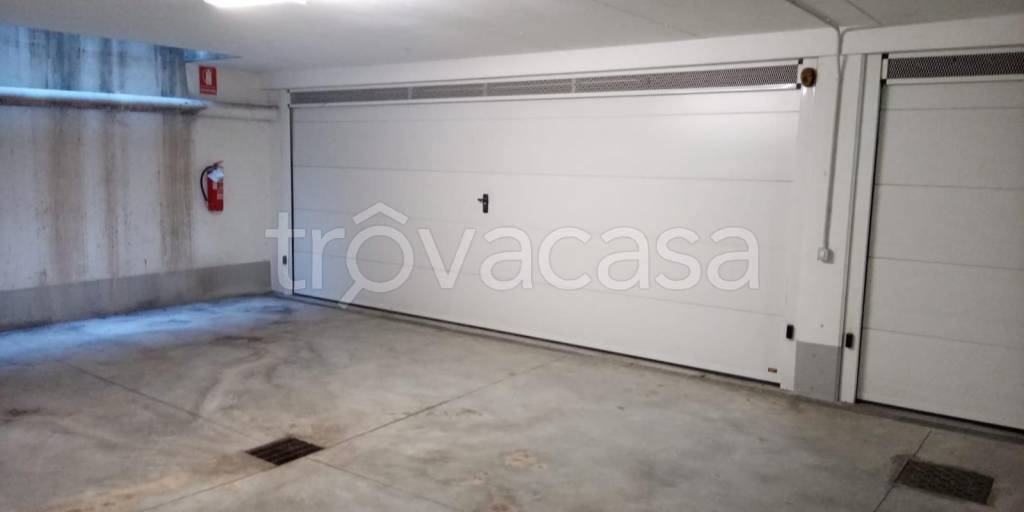 Garage in vendita a Marostica via Monte Grappa, 35