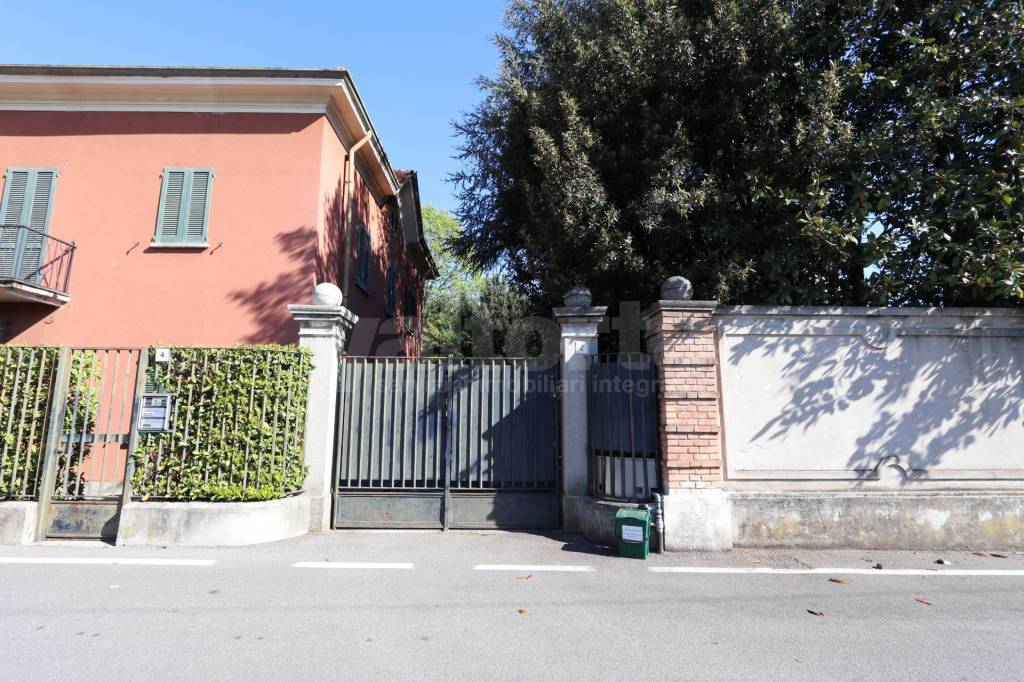 Villa in vendita a Sovico via Piave, 4