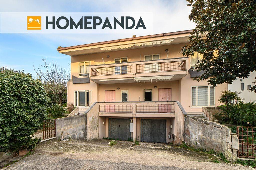 Villa a Schiera in vendita a Capua via Parisi