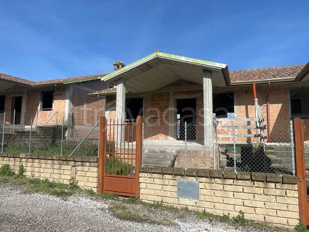 Villa a Schiera in vendita a Fabrica di Roma via Peraccio, 46