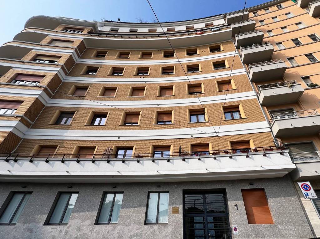 Appartamento in vendita a Milano piazza Enrico Bottini, 1