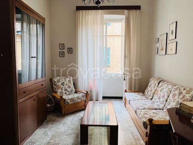 Appartamento in vendita a Genova via Tortosa, 2