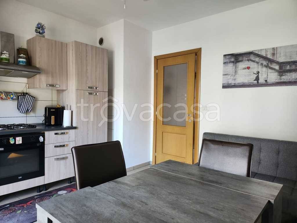 Appartamento in vendita a Torino via Massa, 29