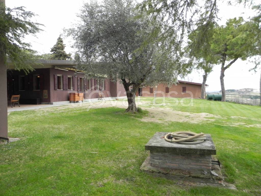 Casale in vendita a Cesena