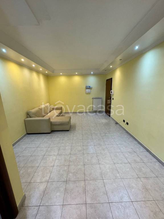 Appartamento in in vendita da privato a Roma viale Raf Vallone, 9