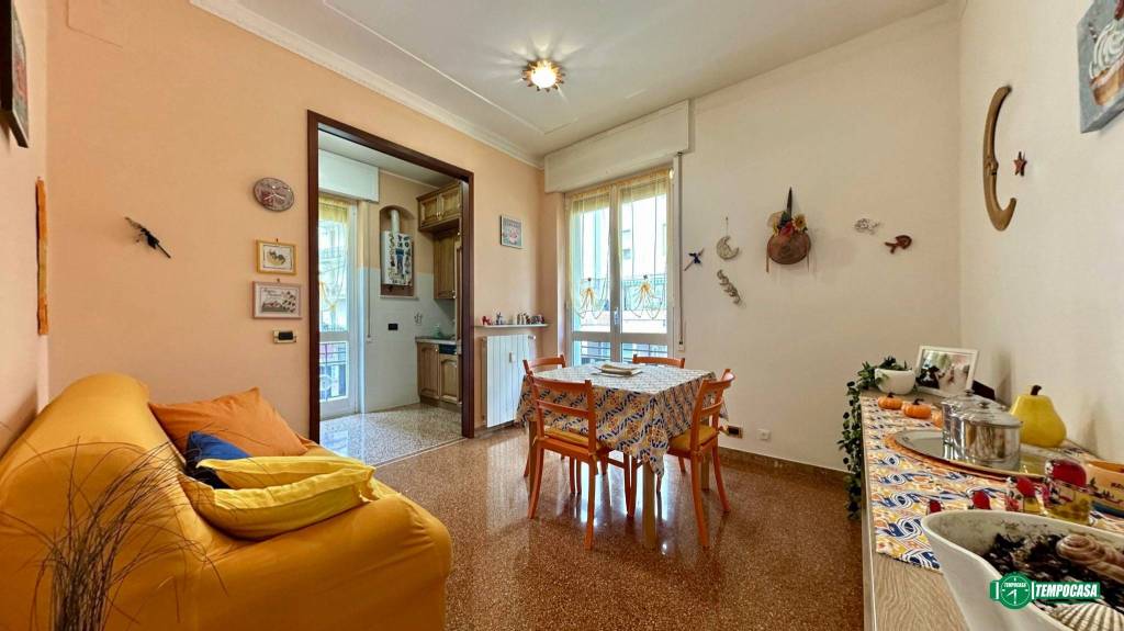 Appartamento in vendita a Genova via Laviosa, 31