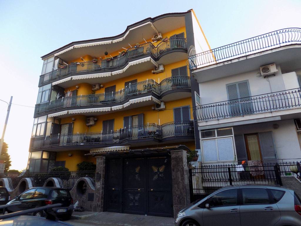 Garage in vendita a Casoria via Napoli 25