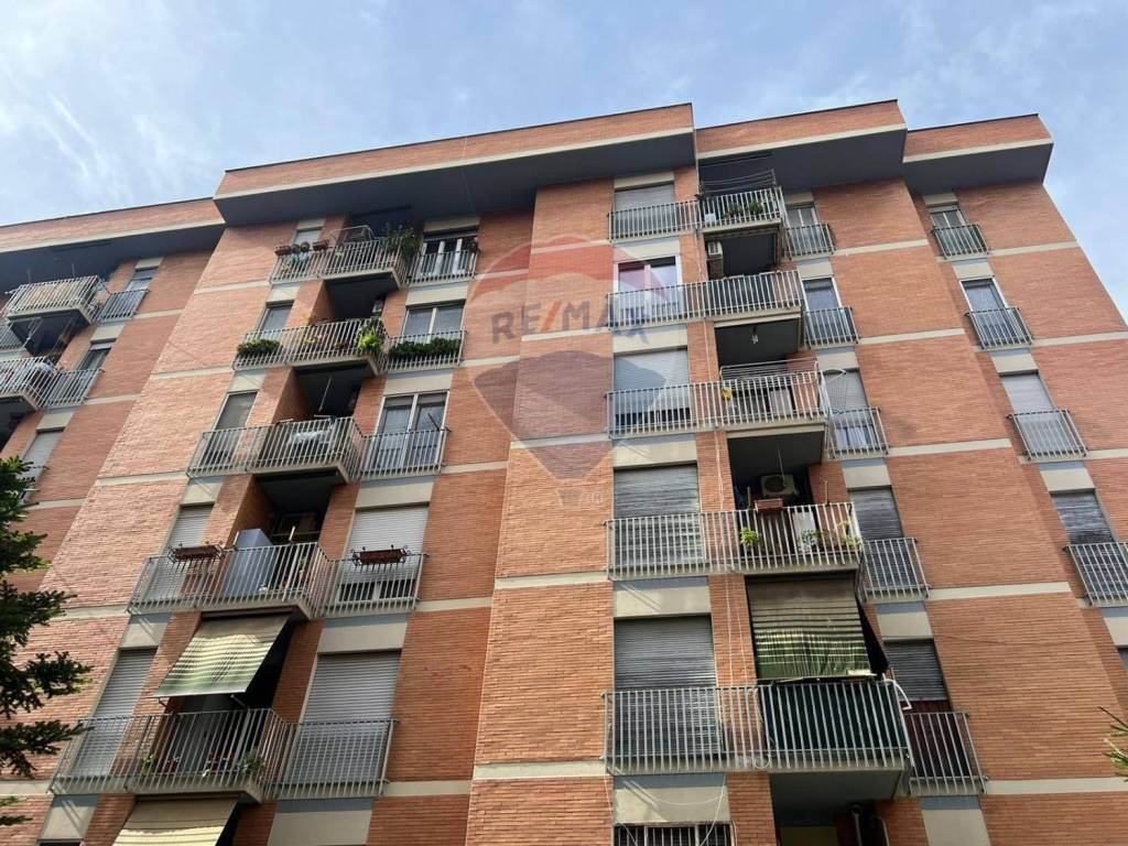 Appartamento in vendita a Roma via Pescaglia