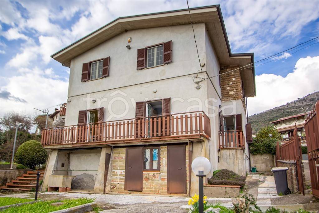 Appartamento in vendita a Cave via Pratarone, 19