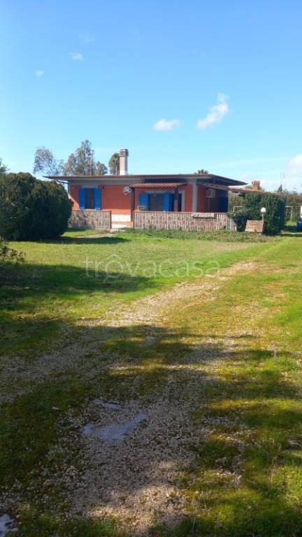 Villa in vendita a Sabaudia via Migliara 49, 2357