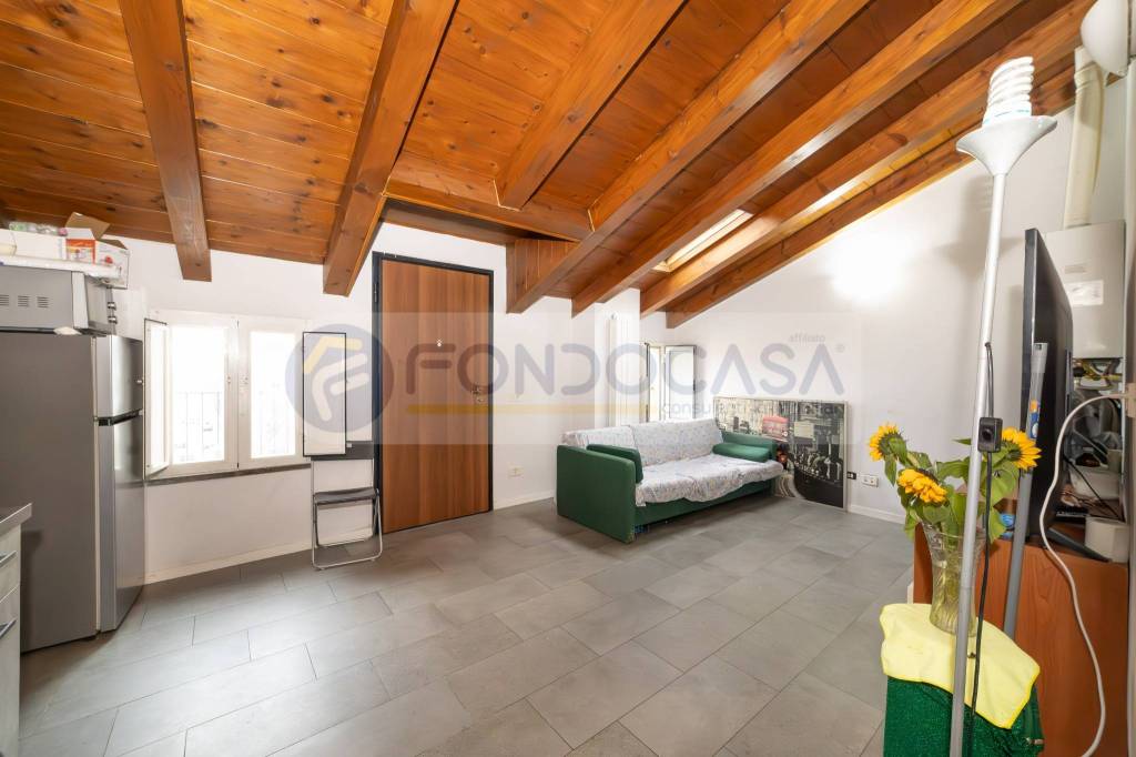 Appartamento in vendita a Milano via San Mamete, 3