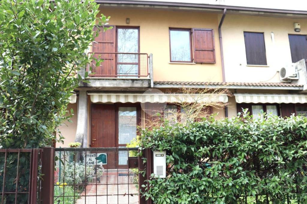 Villa a Schiera in vendita a Brescia via Andrea Palladio, 47