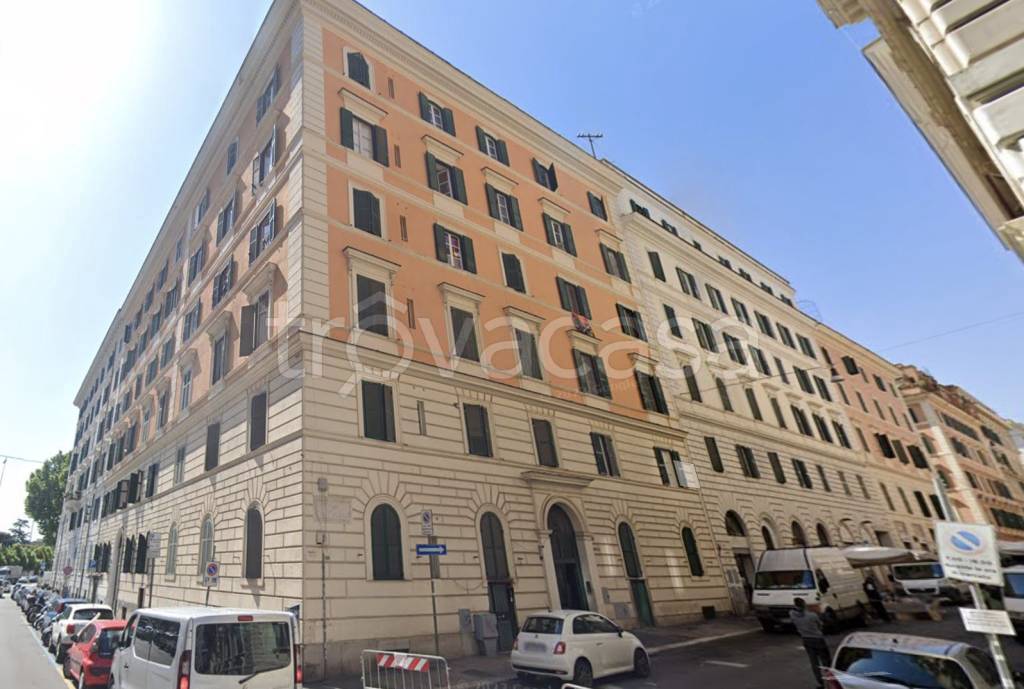 Appartamento in vendita a Roma via Milazzo
