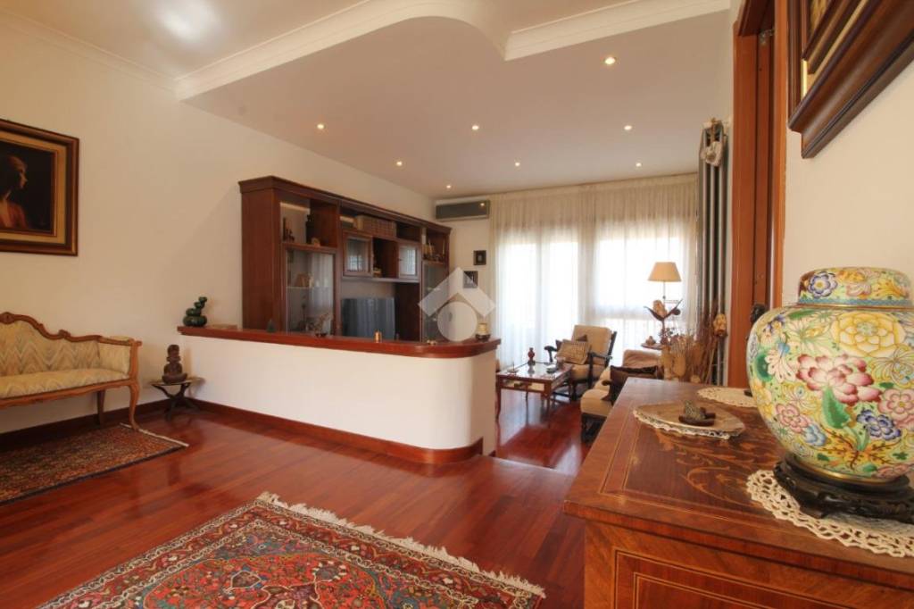Appartamento in vendita a Fonte Nuova via g. Boccaccio, 444