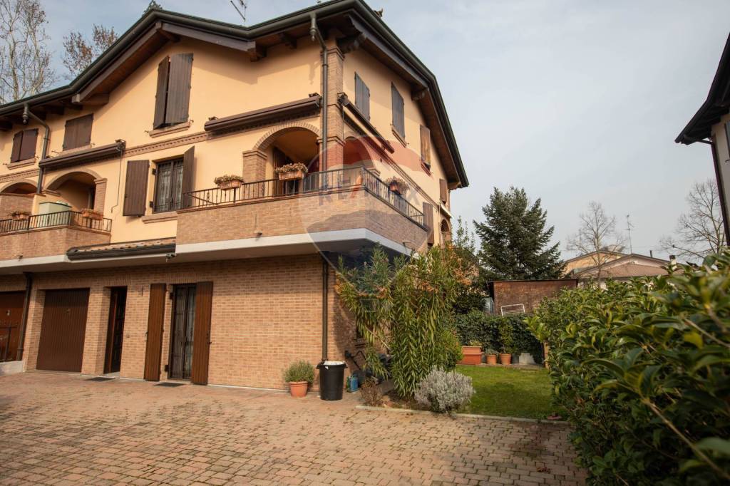 Villa a Schiera in vendita a Cadelbosco di Sopra via plabo neruda, 8