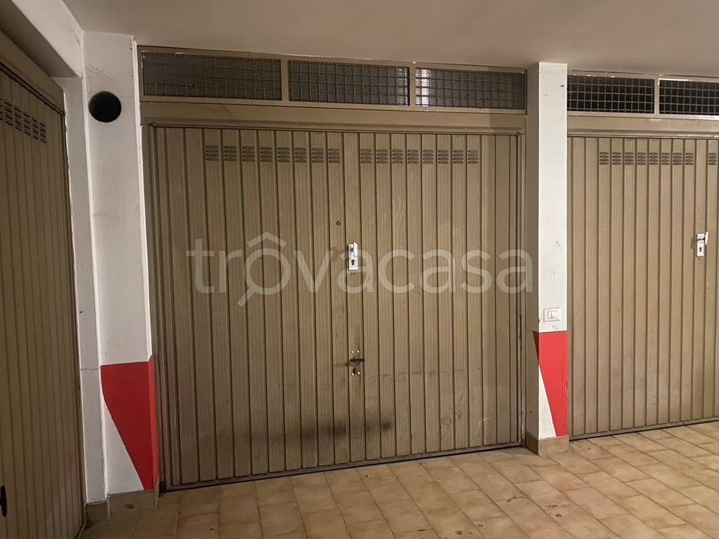 Garage in vendita a Pescara viale Giovanni Bovio, 154