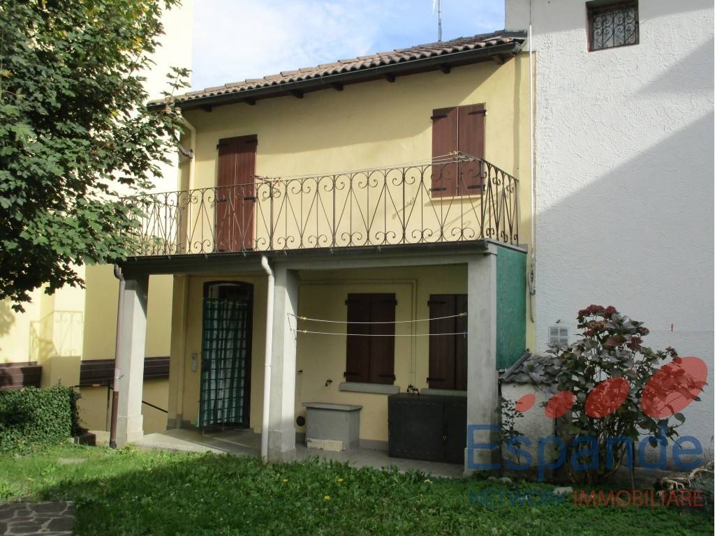 Villa Bifamiliare in vendita a Lizzano in Belvedere