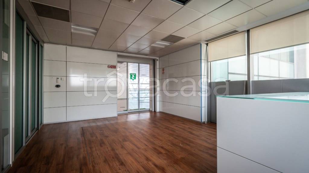 Ufficio in affitto a Milano via Giovanni Bensi, 11, 20152