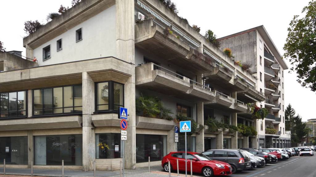 Negozio in vendita a Varese via c. De Cristoforis, 12 21100