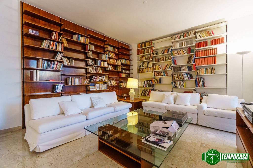 Appartamento in vendita a Milano viale Evaristo Stefini, 14