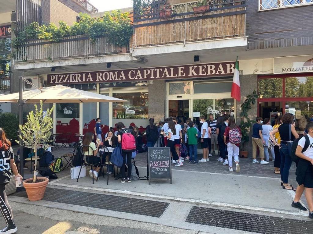 Pizzeria in in vendita da privato a Roma via Seggiano, 53