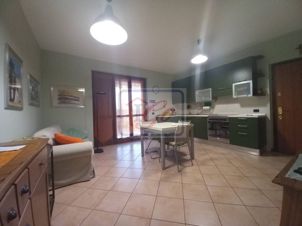 Appartamento in vendita a Mezzago vicolo Perelli, 2