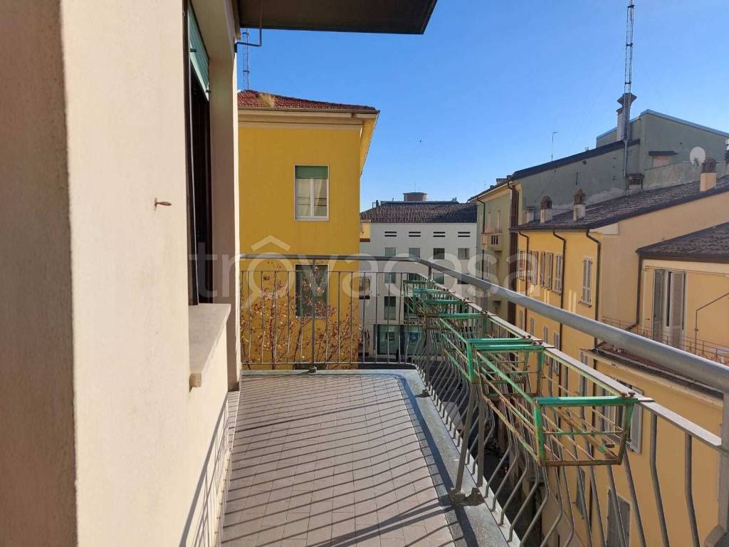 Appartamento in vendita a Parma via Giuseppe Verdi, 25