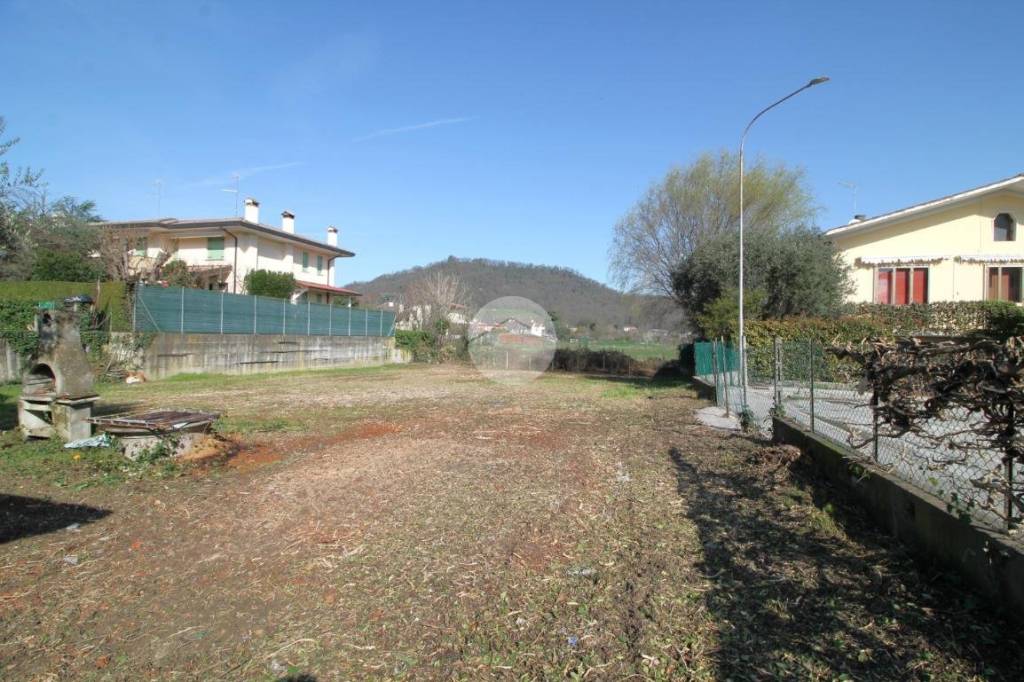 Terreno Residenziale in vendita a Torreglia via Giotto, 17
