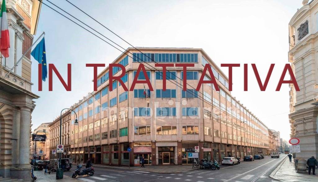 Negozio in affitto a Torino via Arsenale, 25
