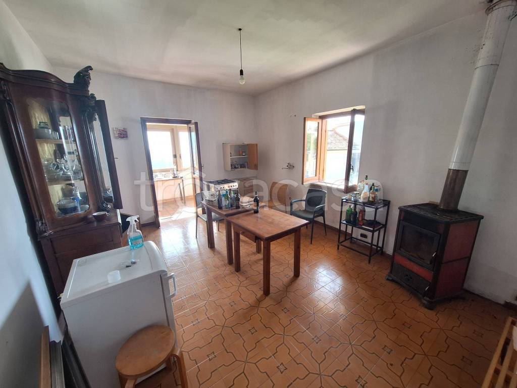 Appartamento in vendita a Villa Santa Lucia via Roma