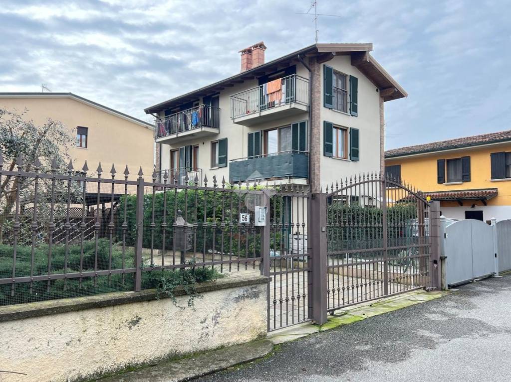 Appartamento in vendita a Spino d'Adda via Martiri della Liberazione, 56