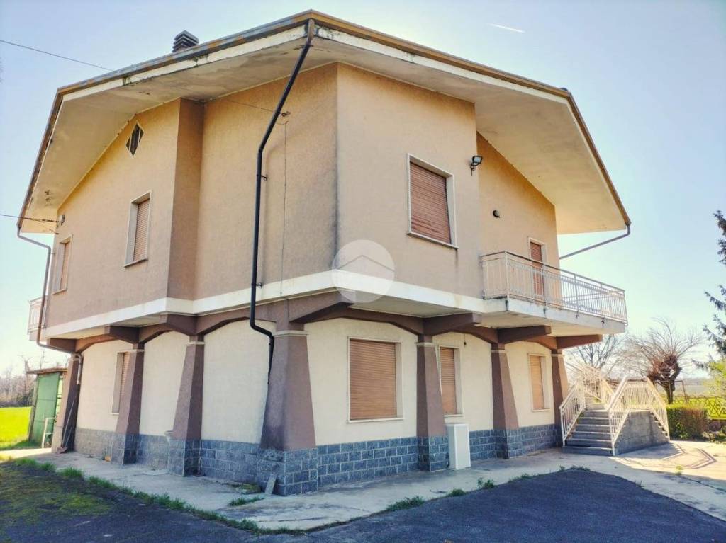 Casa Indipendente in vendita a Fossano frazione tagliata, 14