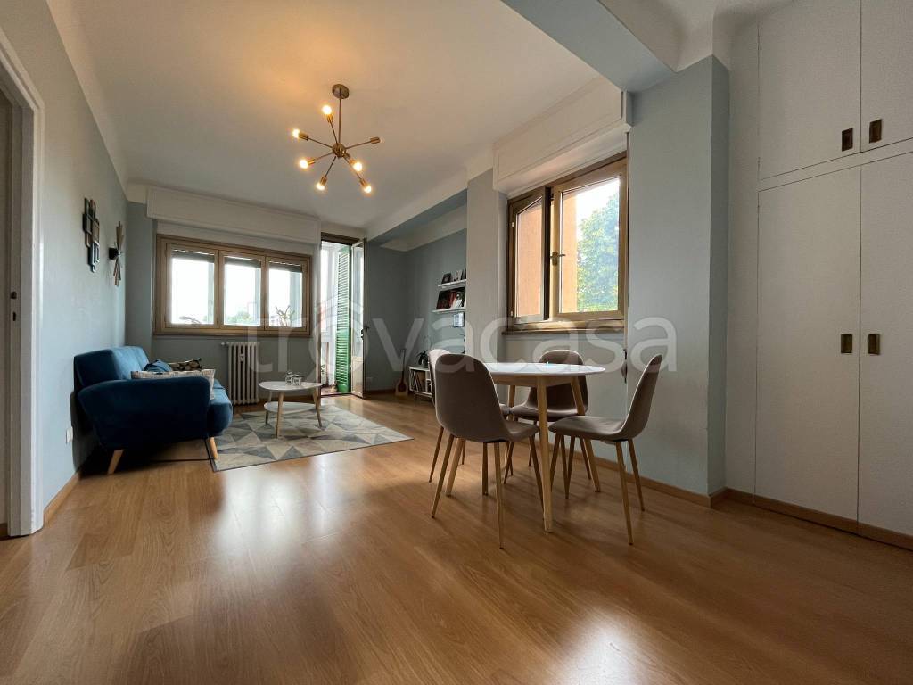 Appartamento in vendita a Milano via Giuseppe Pogatschnig, 40