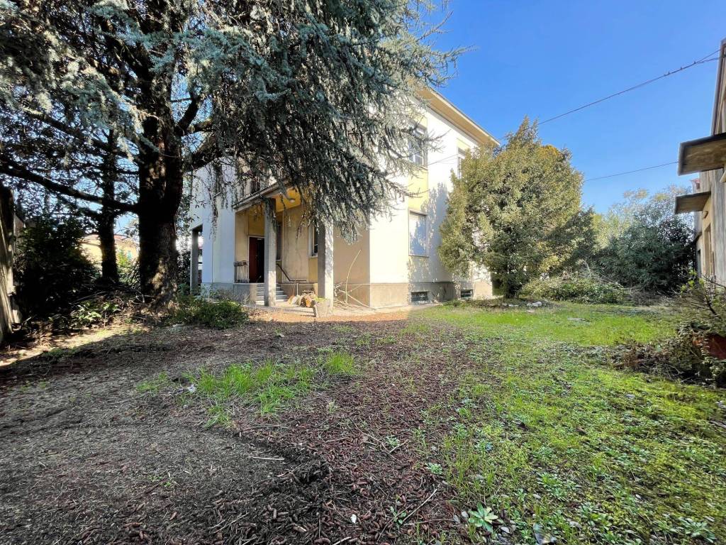Villa Bifamiliare in vendita a Muggiò via Margherita Gaudenzi, 8