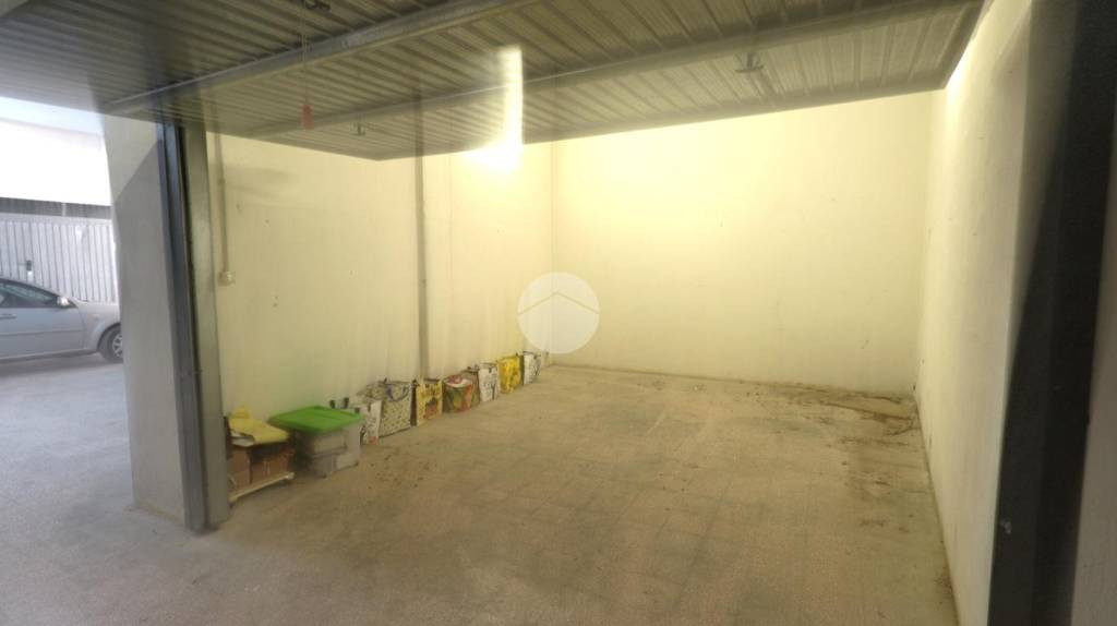 Garage in vendita ad Anzio lungomare Enea, 91
