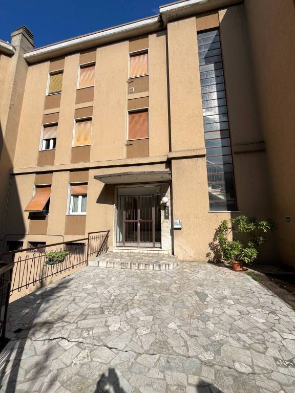 Appartamento in vendita a Brescia via Enrico Ferri, 37